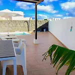 Lanzarote Cloclo - Private Heated Pool, Wifi, Private Parking Вилла Коста Бланка