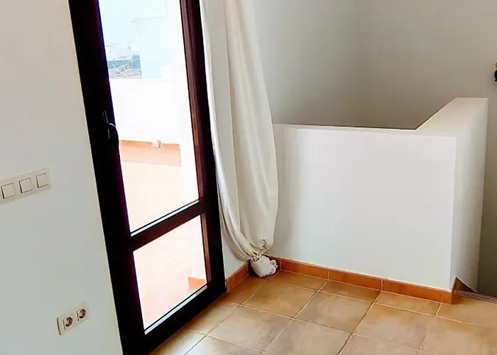 Lanzarote Cloclo - Private Heated Pool, Wifi, Private Parking *